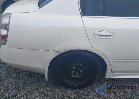 2005 Nissan Altima 2.5 S from USA, damaged, VIN 1N4AL11E05C104589